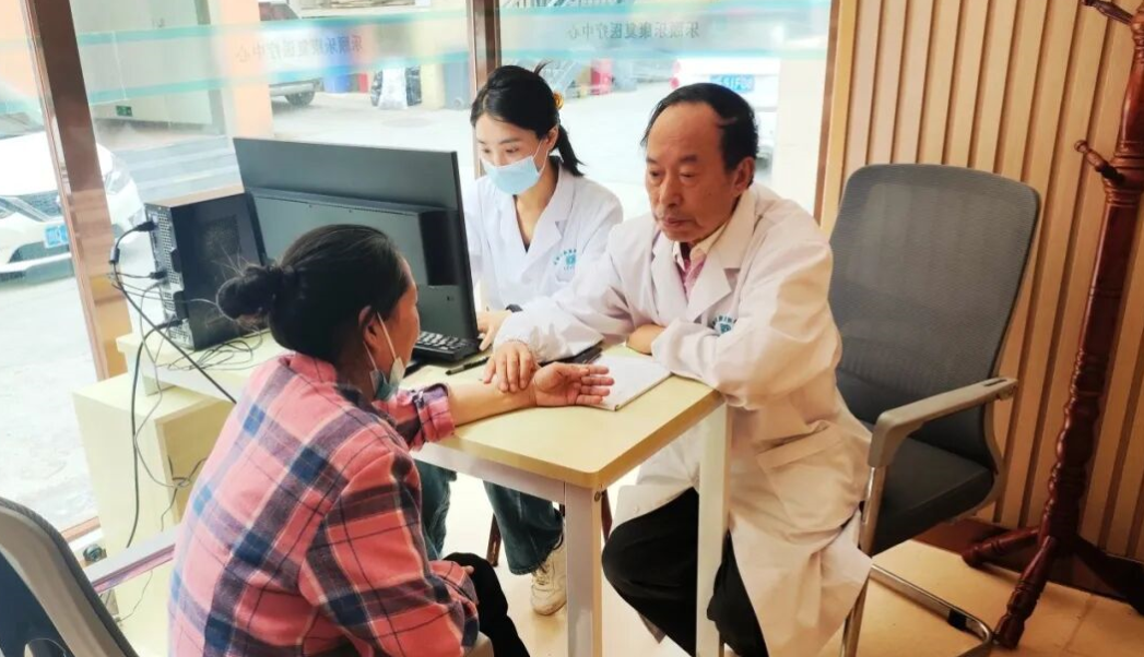 1764642904704133.jpg 1764642709550.jpg